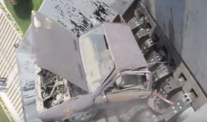【スッキリ爽快】巨大シュレッダーに飲み込まれる車や冷蔵庫達の動画まとめ