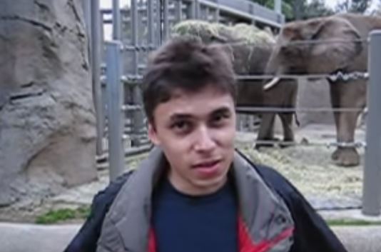 Youtubeで一番最初に投稿された一番古い動画とは？